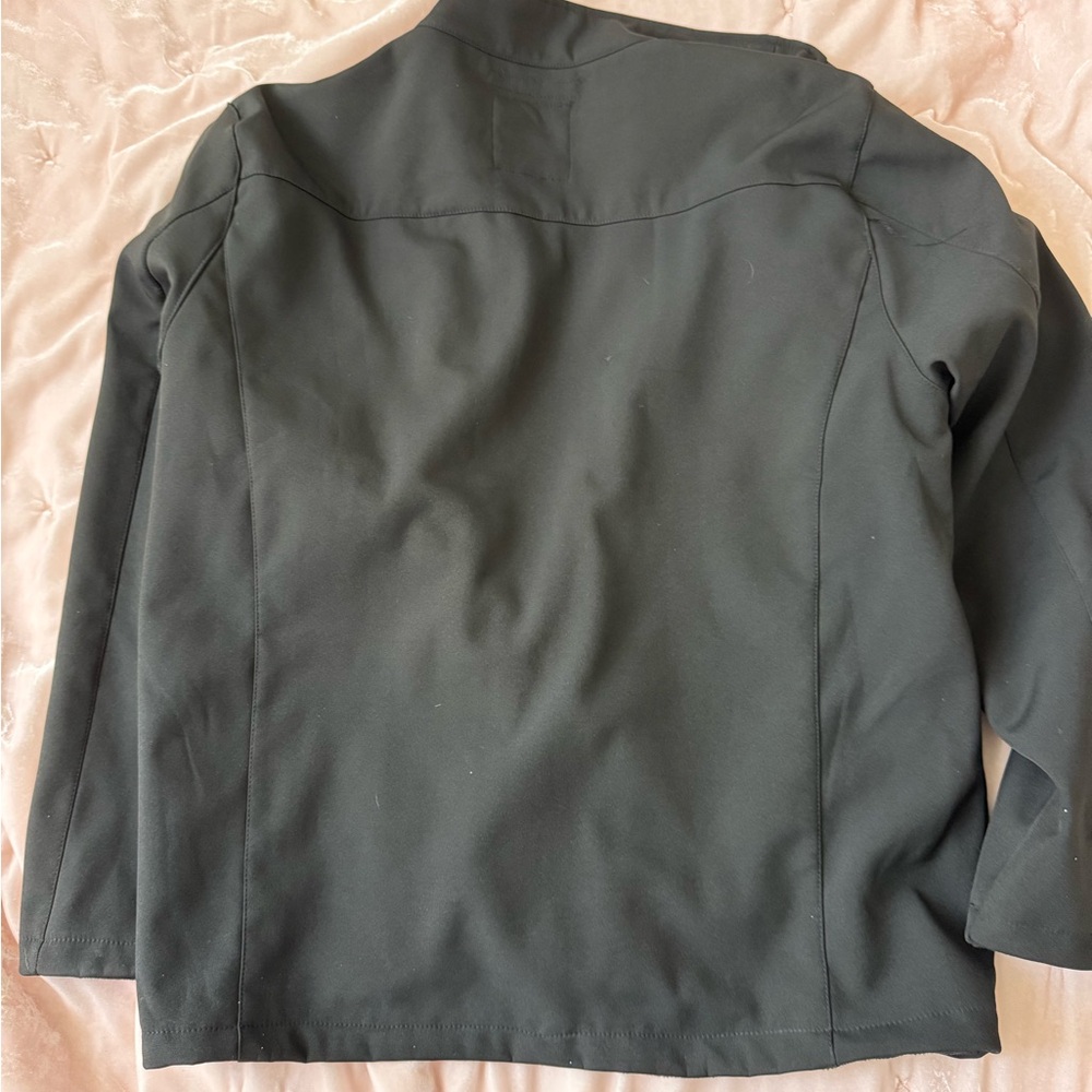Men's Black Softshell Jacket - image 5